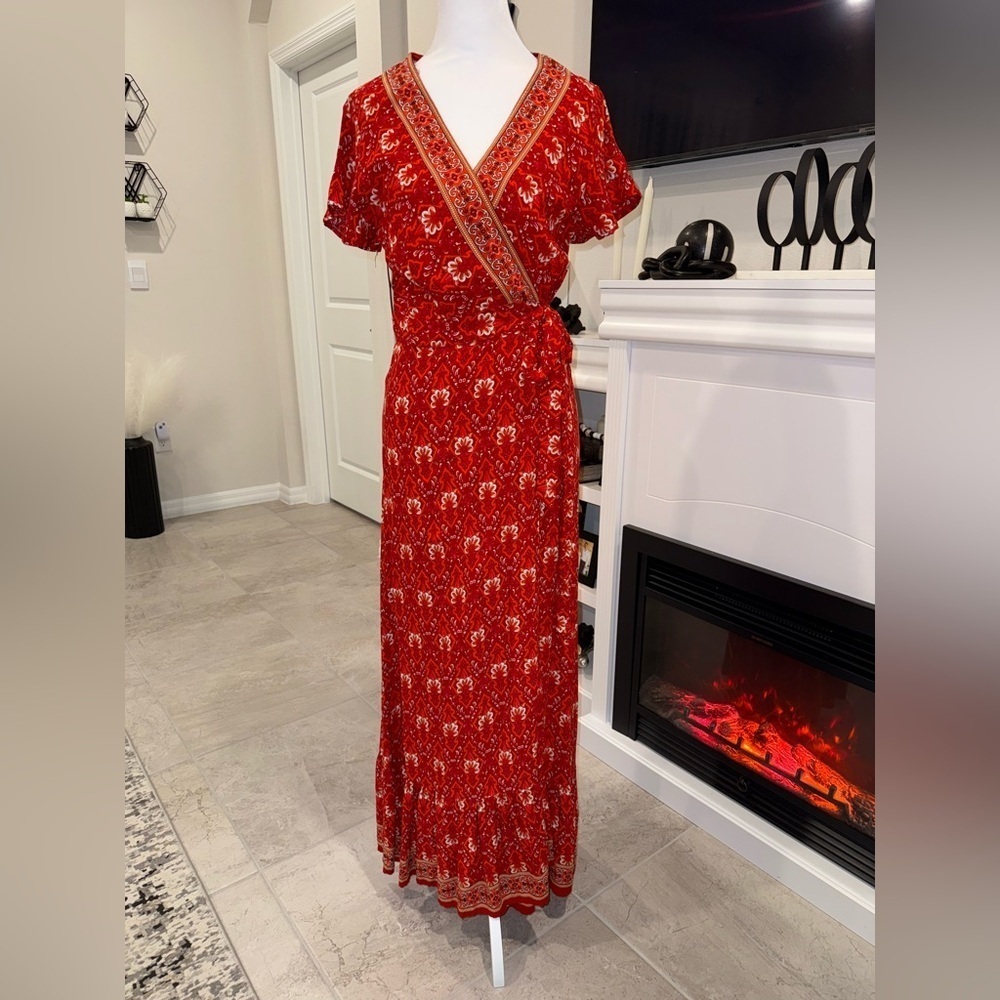 2 x 20$ Zesica Elegant Red Floral Maxi Dress Size Small
